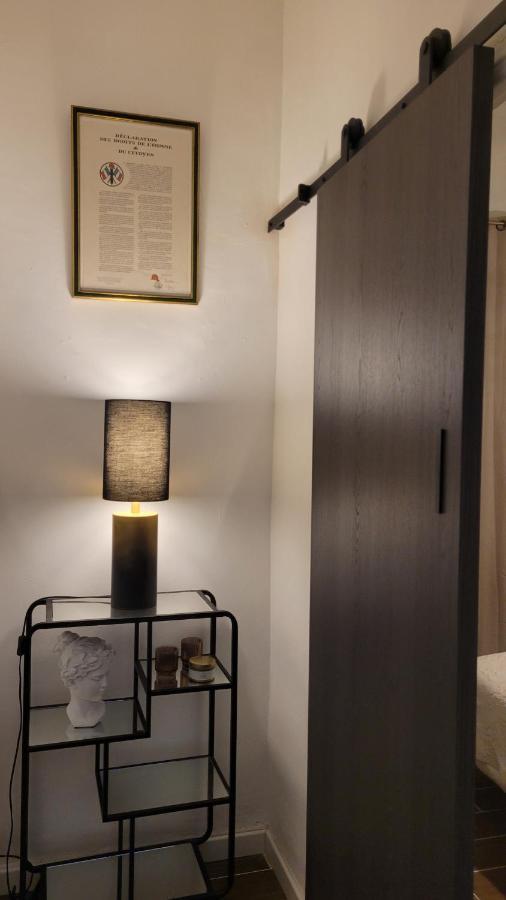 La Loge De Madame Soleil Apartment Orange  Bagian luar foto
